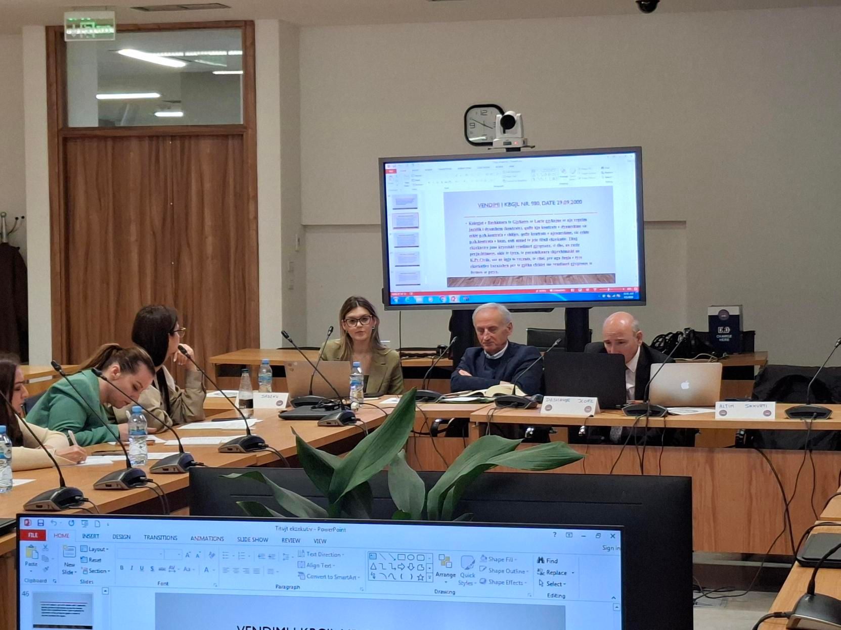 AKTIVITET TRAJNUES: “Titujt ekzekutivë, llojet e akteve të parashikuara nga ligji, praktika gjyqësore" - 1 prill 2026